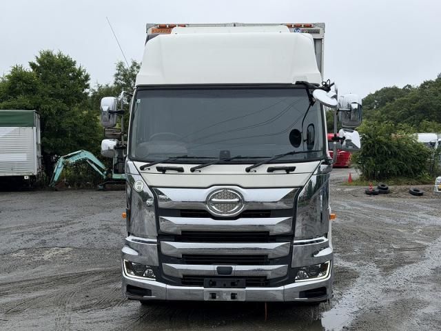 HINO / PROFIA