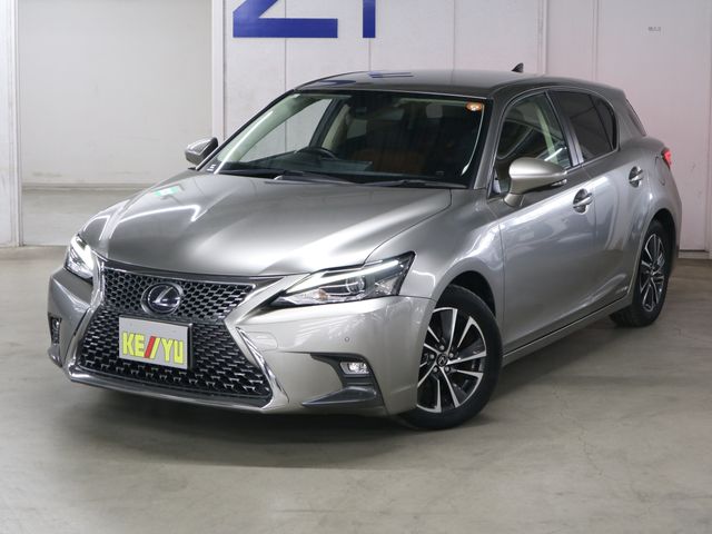 TOYOTA / LEXUS CT200h