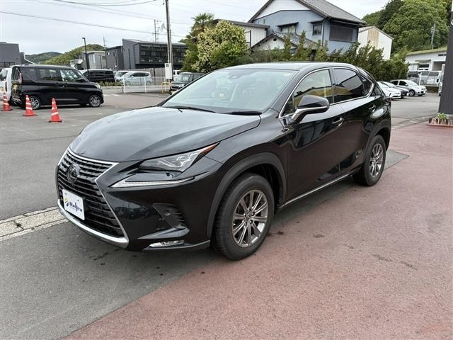 TOYOTA / LEXUS NX300
