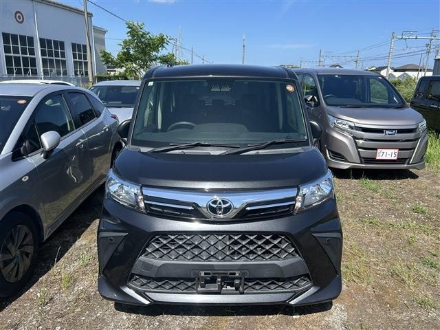 TOYOTA / ROOMY