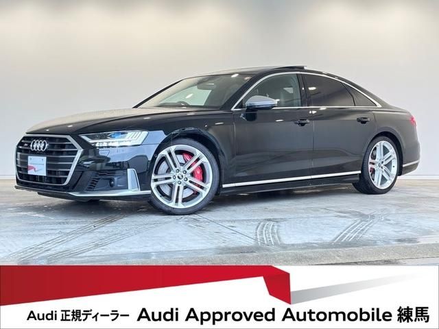 AUDI / AUDI S8