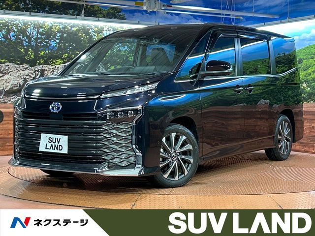 TOYOTA / VOXY HYBRID