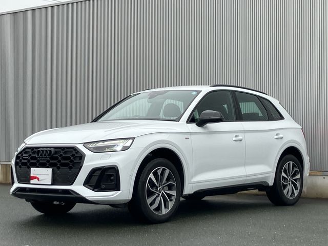 AUDI / AUDI Q5