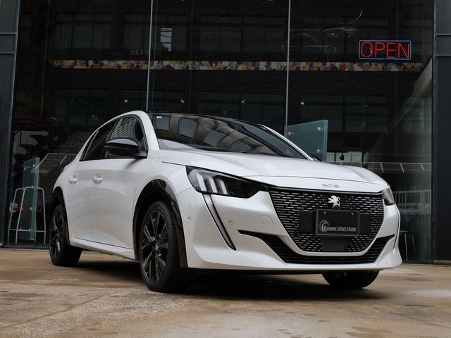 PEUGEOT / PEUGEOT 208