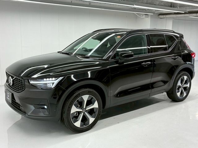 VOLVO / VOLVO XC40