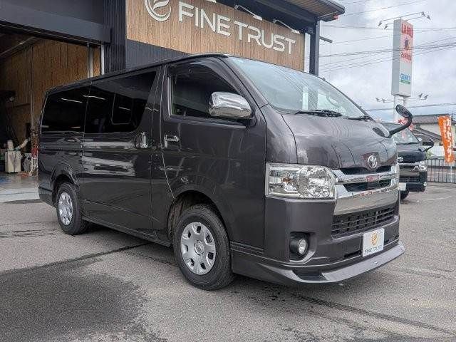 TOYOTA / HIACE van 4WD