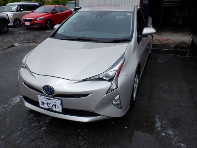 TOYOTA / PRIUS 4WD