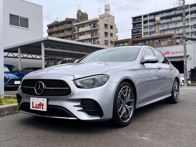 MERCEDES BENZ / MERCEDES BENZ E class sedan