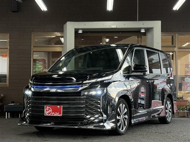 TOYOTA / VOXY