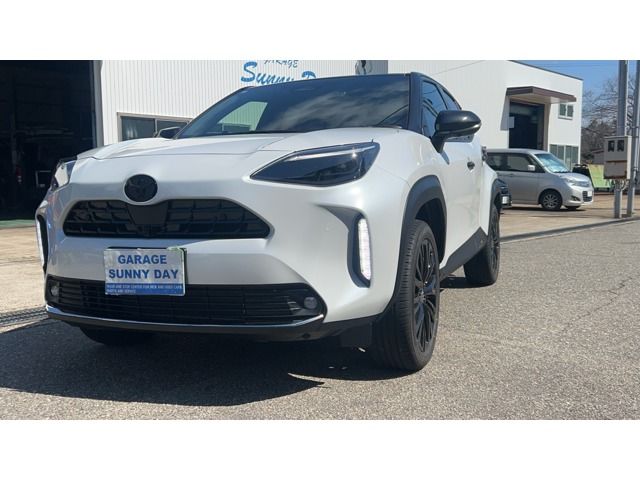 TOYOTA / YARIS CROSS HYBRID
