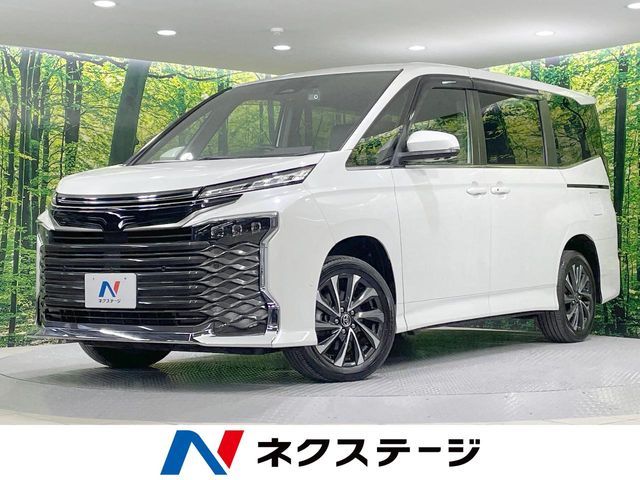 TOYOTA / VOXY 4WD