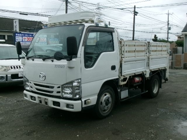 Japanese used car Ref# 1625738 MAZDA / TITAN