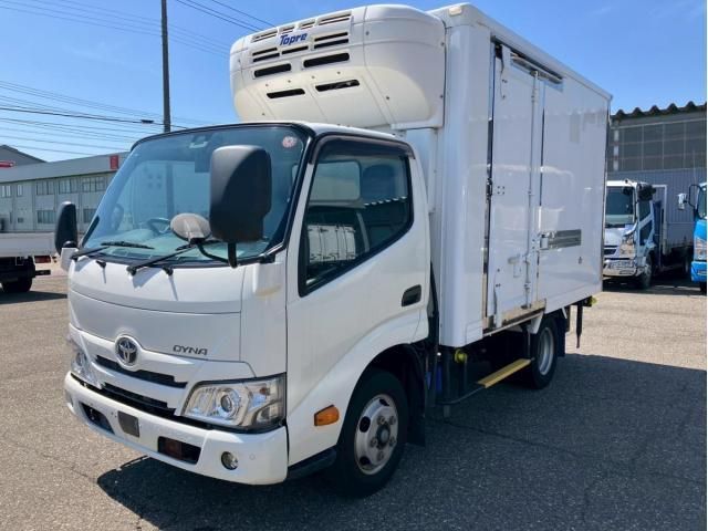 TOYOTA / DYNA
