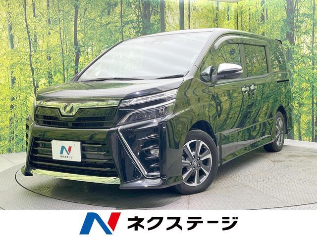TOYOTA / VOXY