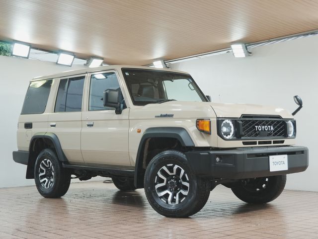 TOYOTA / LANDCRUISER 70