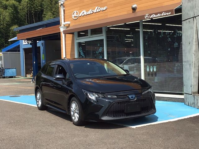 TOYOTA / COROLLA TOURING HYBRID