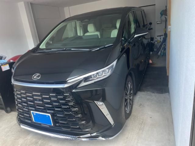 TOYOTA / ﾚｸｻｽ LM500h