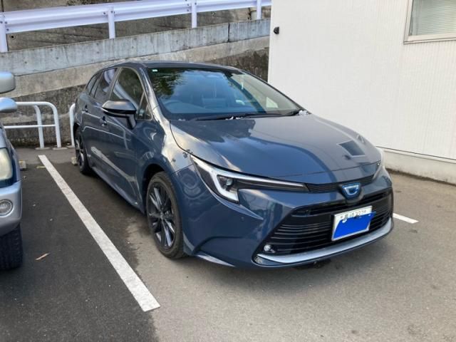 TOYOTA / COROLLA TOURING HYBRID