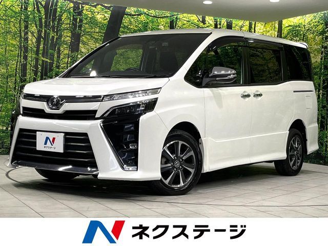 TOYOTA / VOXY 4WD