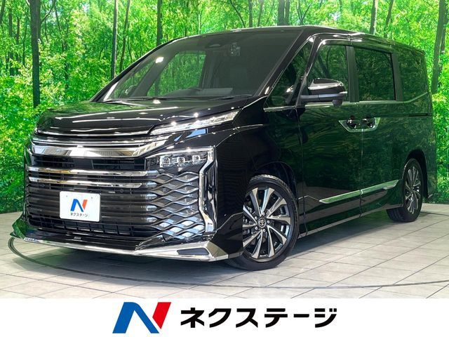 TOYOTA / VOXY HYBRID