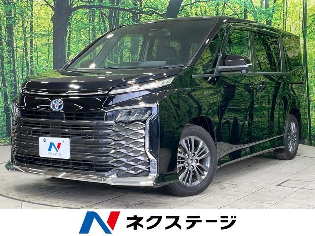 TOYOTA / VOXY HYBRID