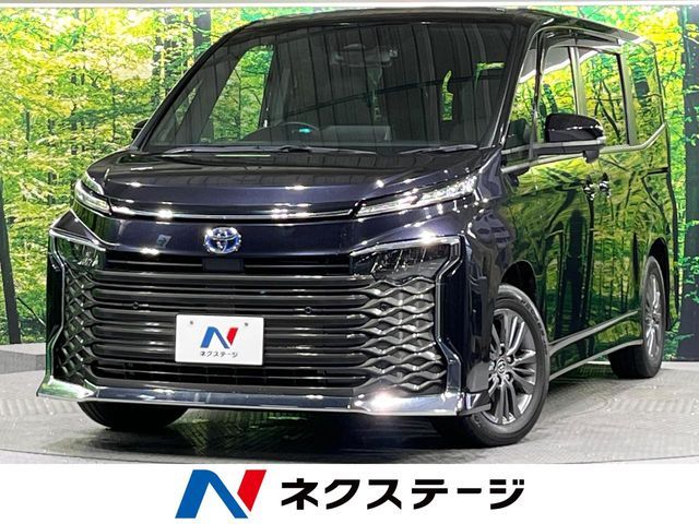 TOYOTA / VOXY HYBRID