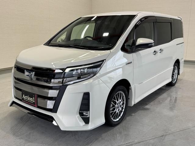 TOYOTA / NOAH HYBRID