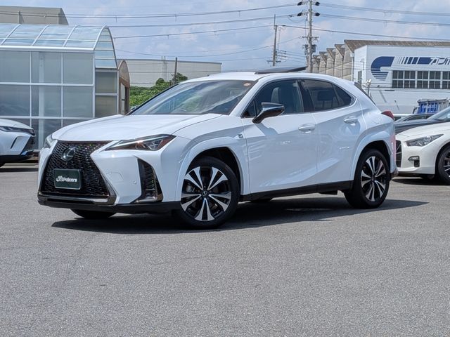 TOYOTA / LEXUS UX200