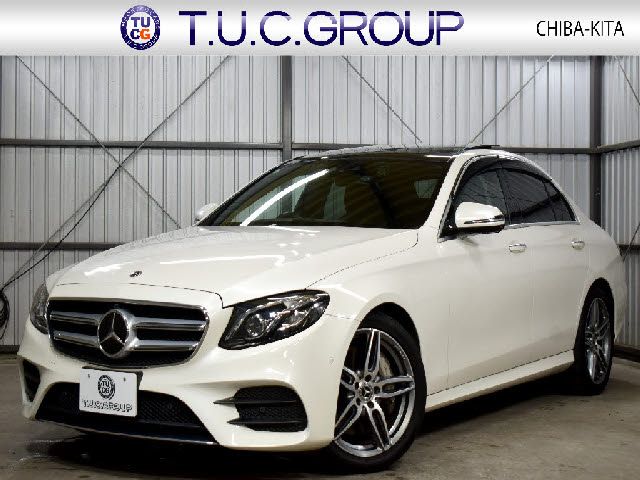MERCEDES BENZ / MERCEDES BENZ E class sedan