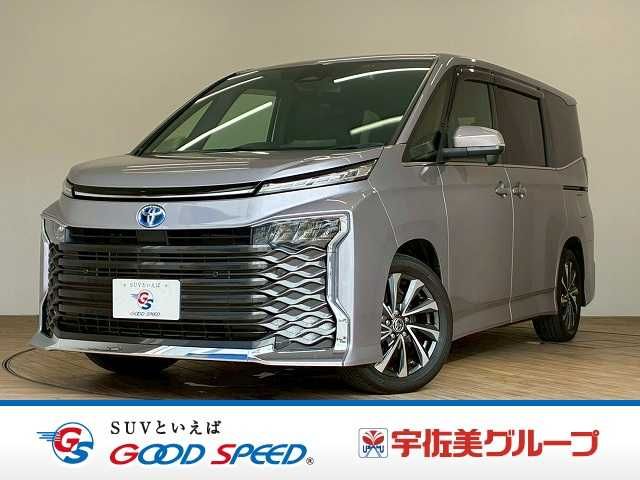 TOYOTA / VOXY HYBRID