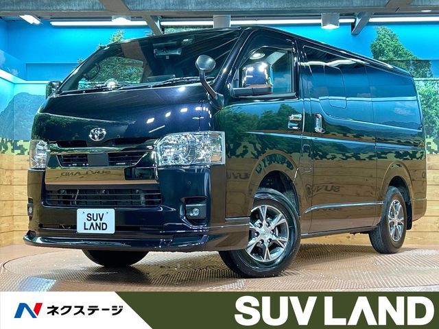 TOYOTA / HIACE van 4WD