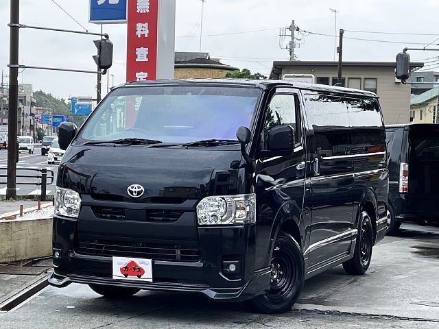 TOYOTA / HIACE van 4WD