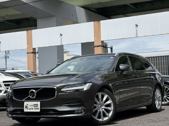 VOLVO / VOLVO V90