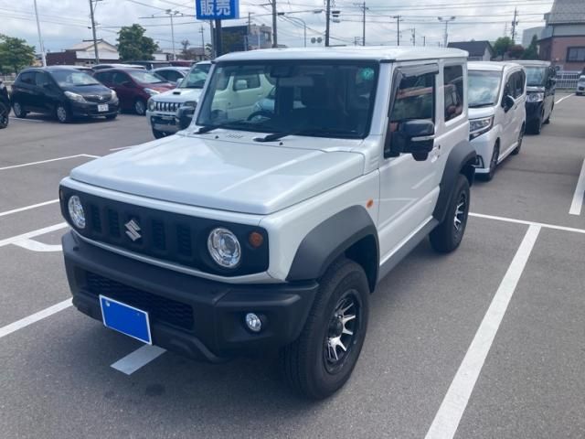 SUZUKI / JIMNY SIERRA