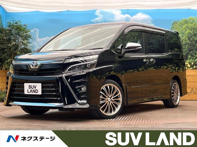 TOYOTA / VOXY
