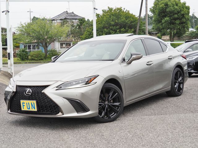TOYOTA / LEXUS ES300h