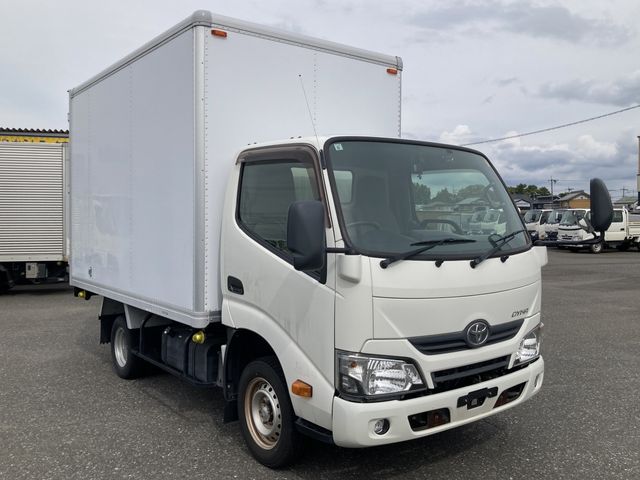 TOYOTA / DYNA