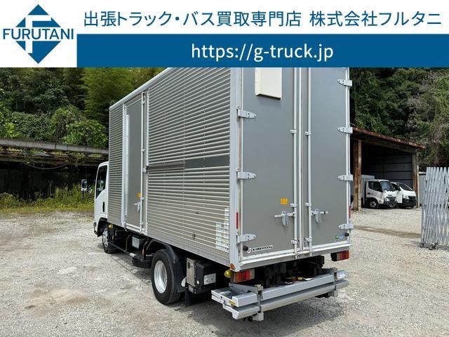 ISUZU / エルフ