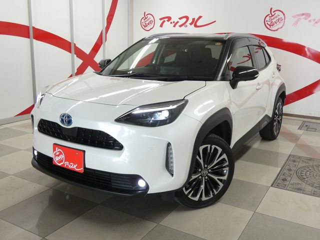 TOYOTA / YARIS CROSS HYBRID