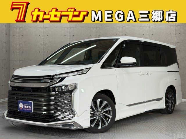 TOYOTA / VOXY HYBRID
