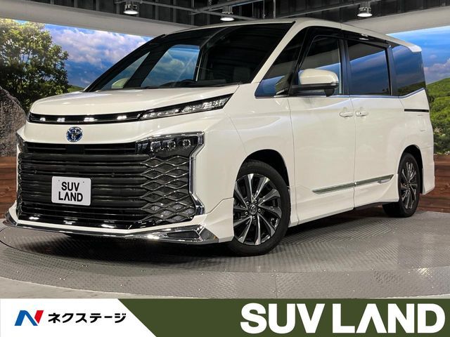 TOYOTA / VOXY HYBRID