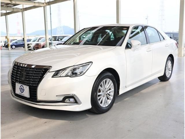 TOYOTA / CROWN sedan