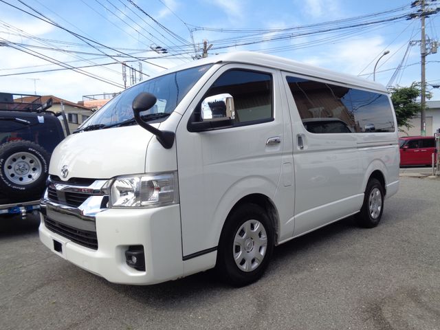 TOYOTA / HIACE wagon