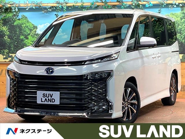 TOYOTA / VOXY HYBRID