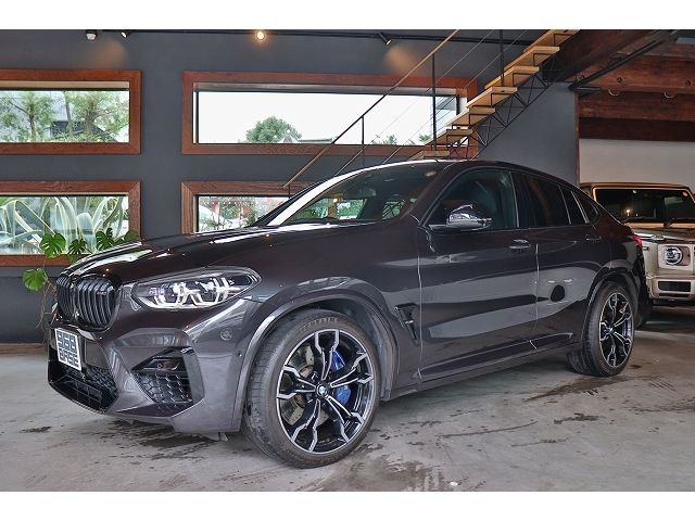 BMW / BMW X4 M