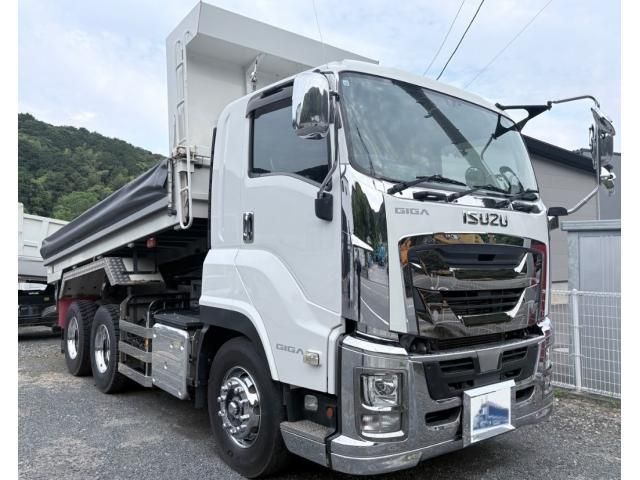 ISUZU / GIGA