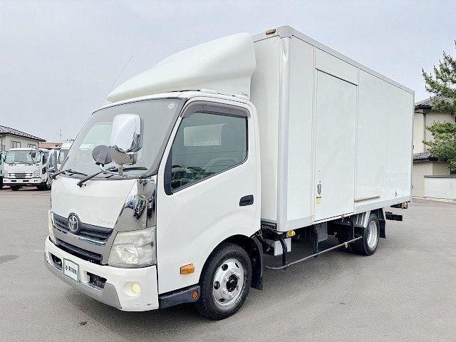 TOYOTA / DYNA