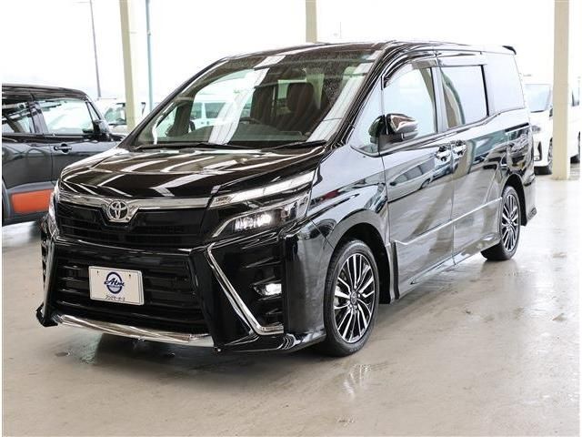 TOYOTA / VOXY