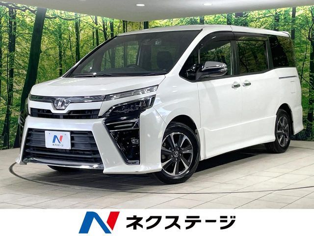 TOYOTA / VOXY