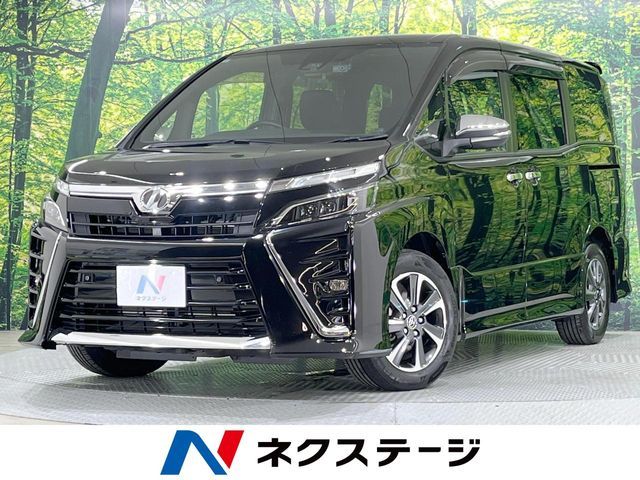 TOYOTA / VOXY